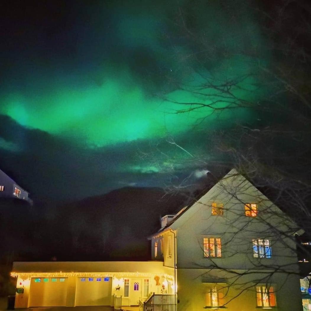 2. Etg I Dampskipsbrygga, Lodingen Havn Exterior foto